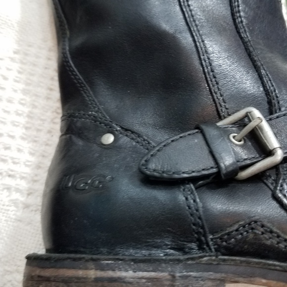 UGG boots size 8 - Picture 2 of 8